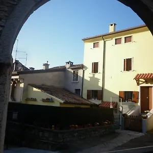 La Piccola Mimosa , SantʼAmbrogio di Valpolicella Italia