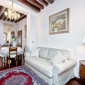 Residenza Calle Larga San Marco , Venezia Italia